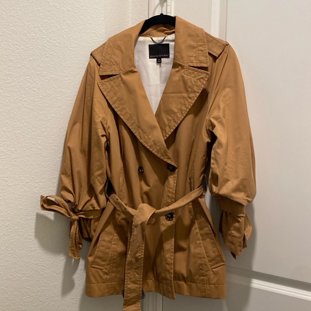 Banana Republic rain jacket in great condition